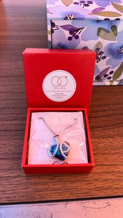 Crystal heart necklace blue