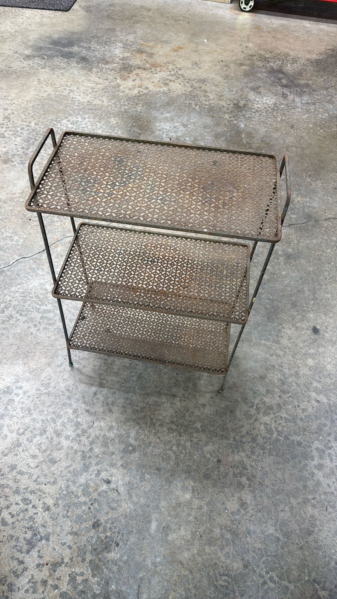 Metal Plant Stand