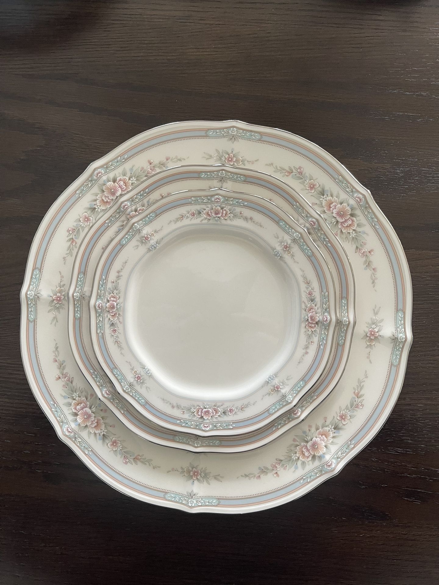 Noritake Ivory China Rothschild