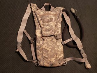 CAMELBAK MAXIMUM GEAR THERMOBAK UCP DESERT DIGITAL CAMOUFLAGE 100 OZ 3L OMEGA HYDRATION PACK
