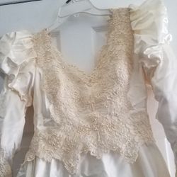 Vintage Winter Wedding Dress
