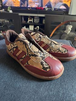 Women adida shoes