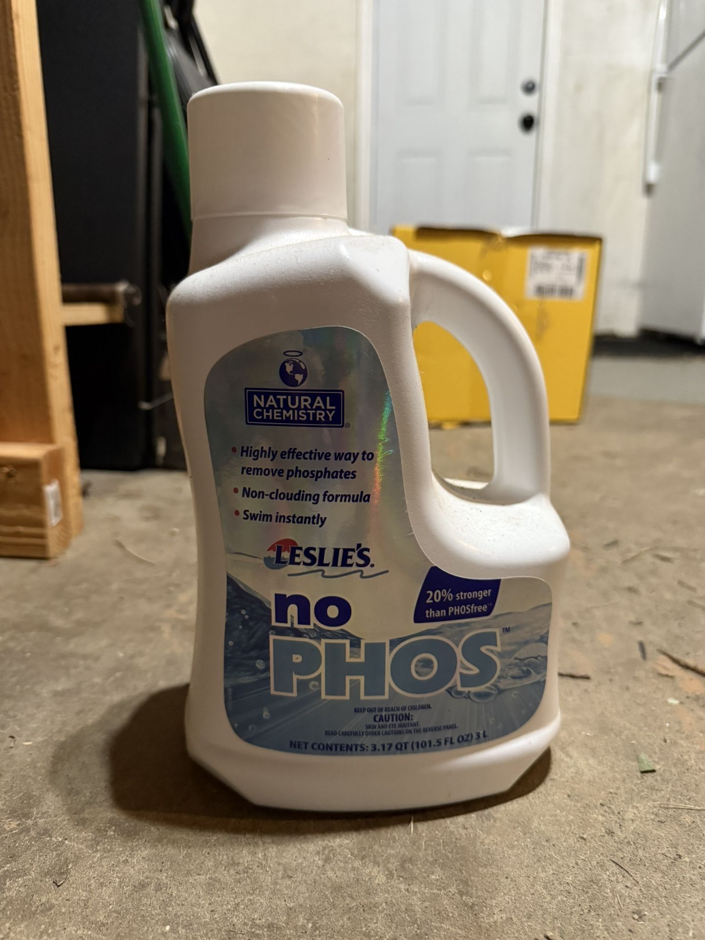 No Phos (Pool Chemical)