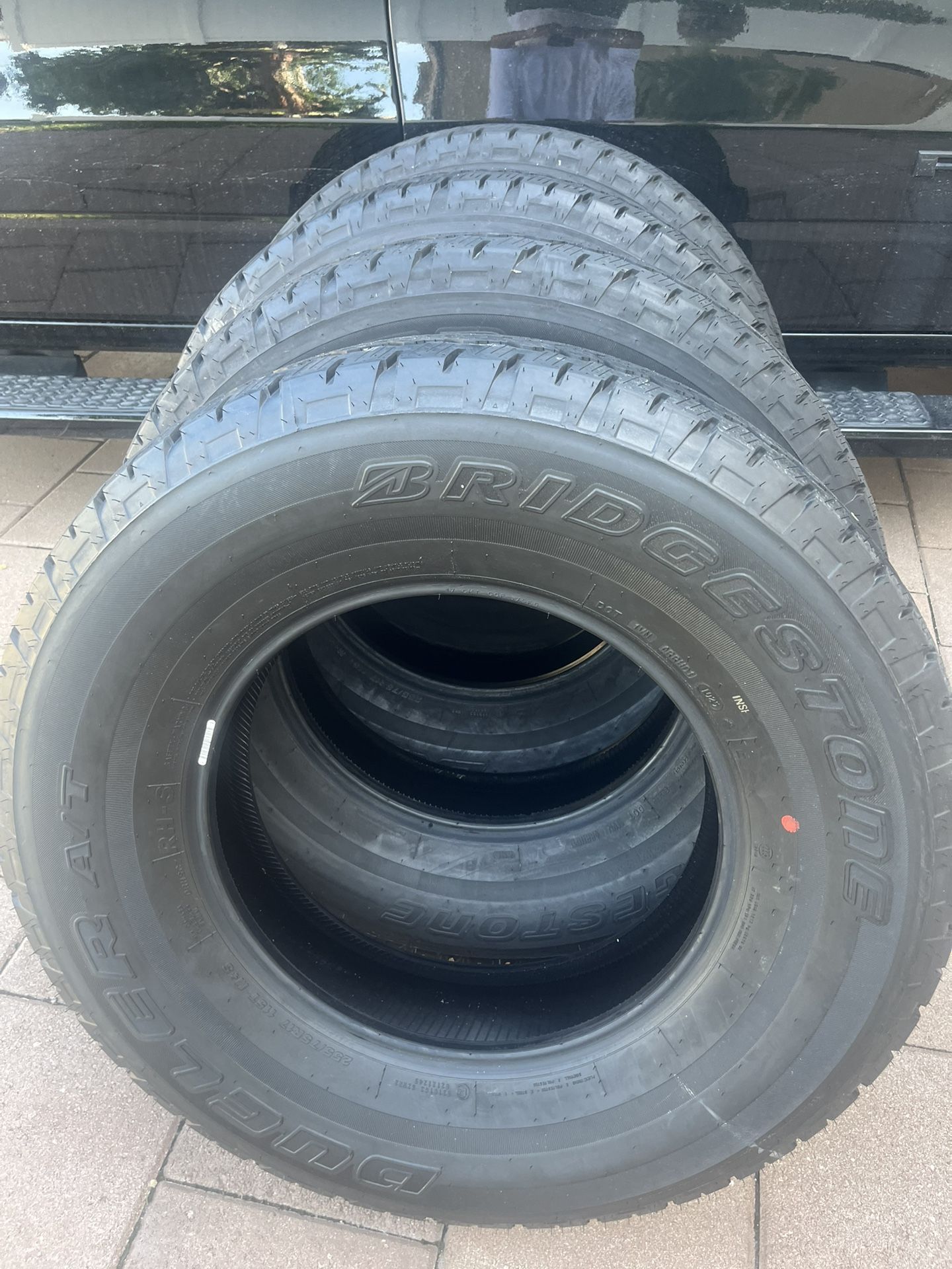 255/75/17 Brigestone