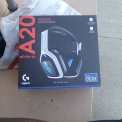 Logitech AstroA20 Wireless Gaming Headset 