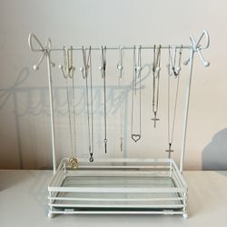 JEWLERY HOLDER