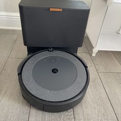 iRobot Roomba j7+