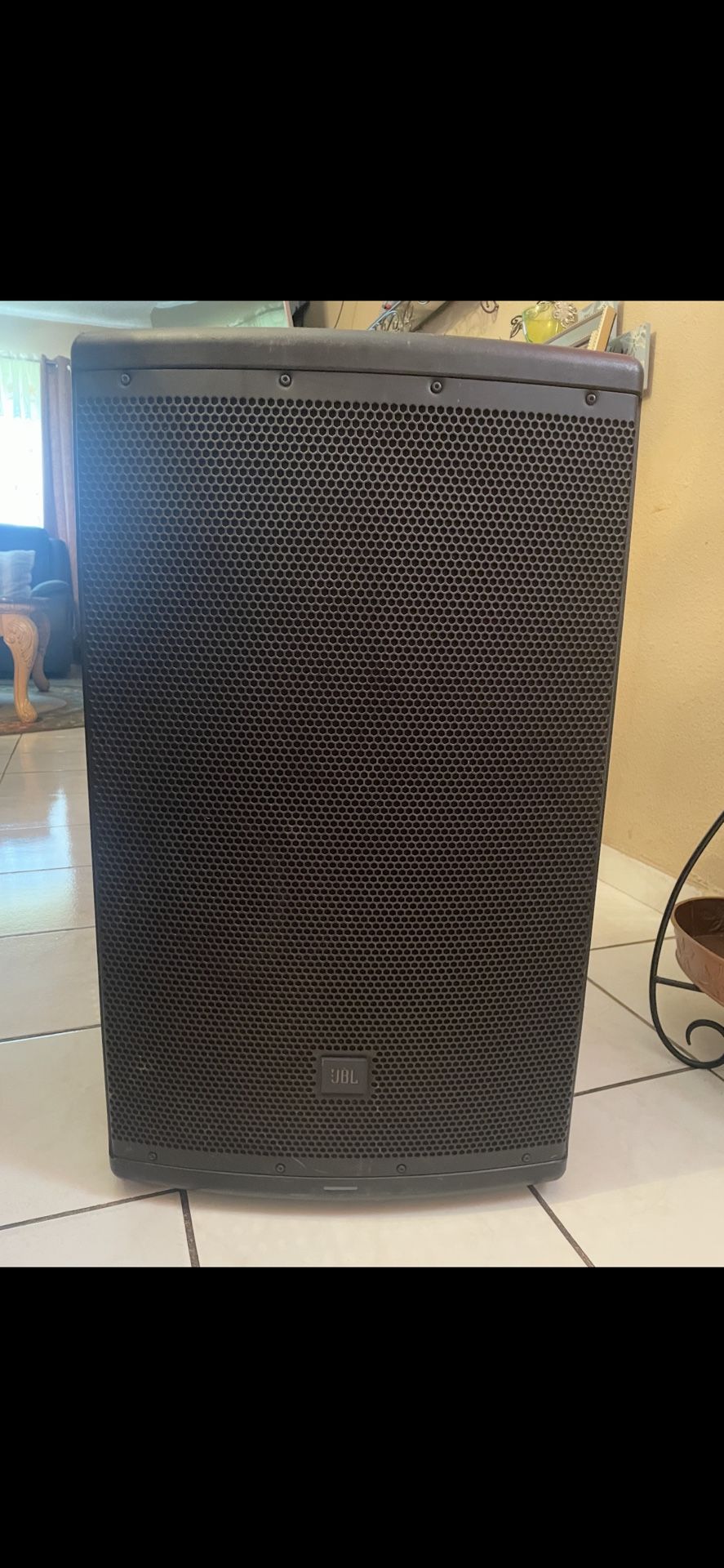 JBl Eon 615