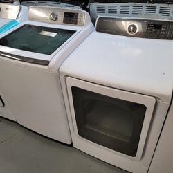 New Samsung Large Capacity 5.0cu Ft Top Load Washer And Used Gas Dryer Set 