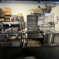 Outdoor Kitchens - BBQ Grills 