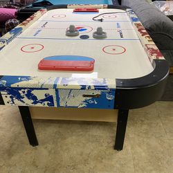 Air Hockey Table