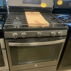 New Scratch And Dent GE Convention Oven 5 Burners Gas Stove 6 Months Warranty 