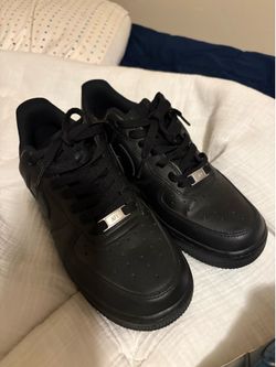 2 pairs of airforce!
