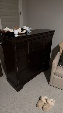 Dresser