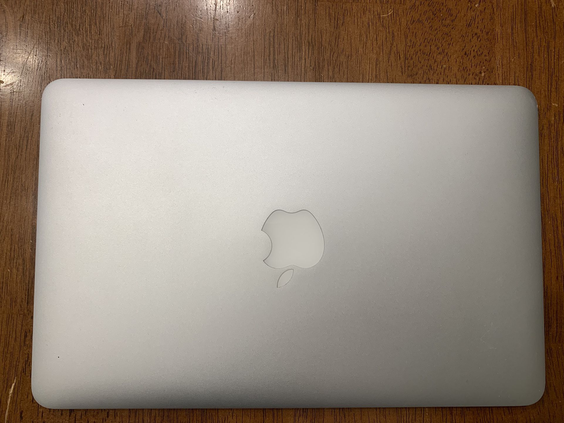 Apple MacBook Air 2015 macOS Monterey!