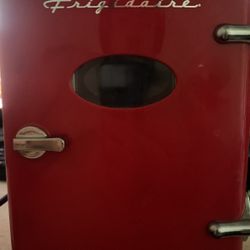 Frigidaire Mini Fridge