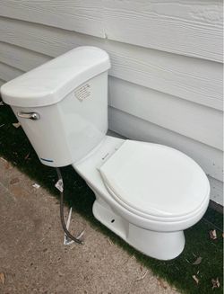 Small toilet