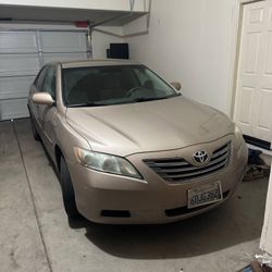 Toyota Camry 