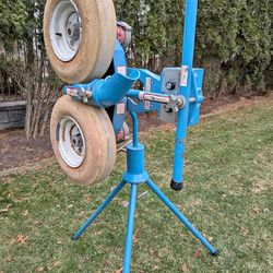 Jugs pitching machine