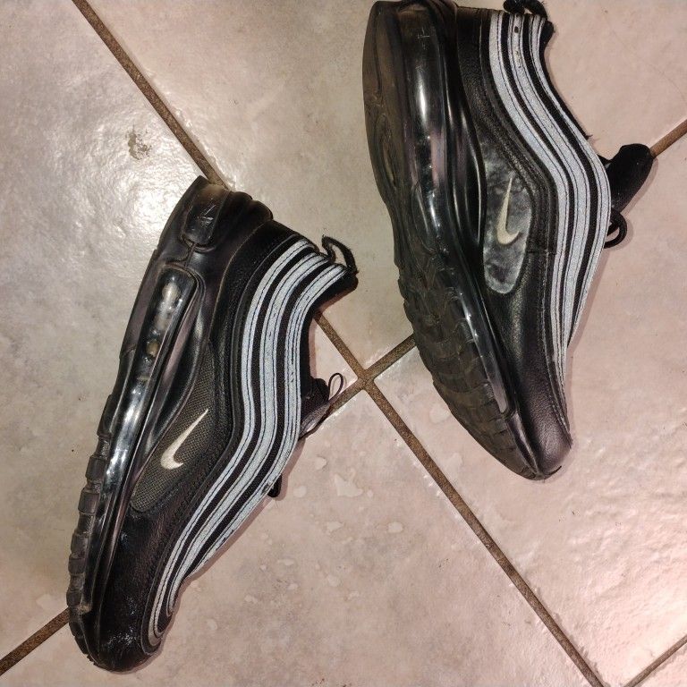 Nike Shoes 8.5