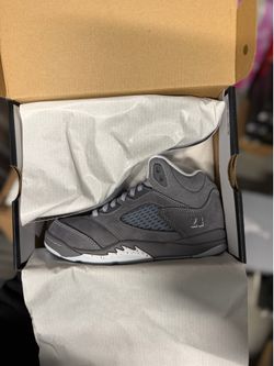 Air Jordan 5 wolf grey size 3Y