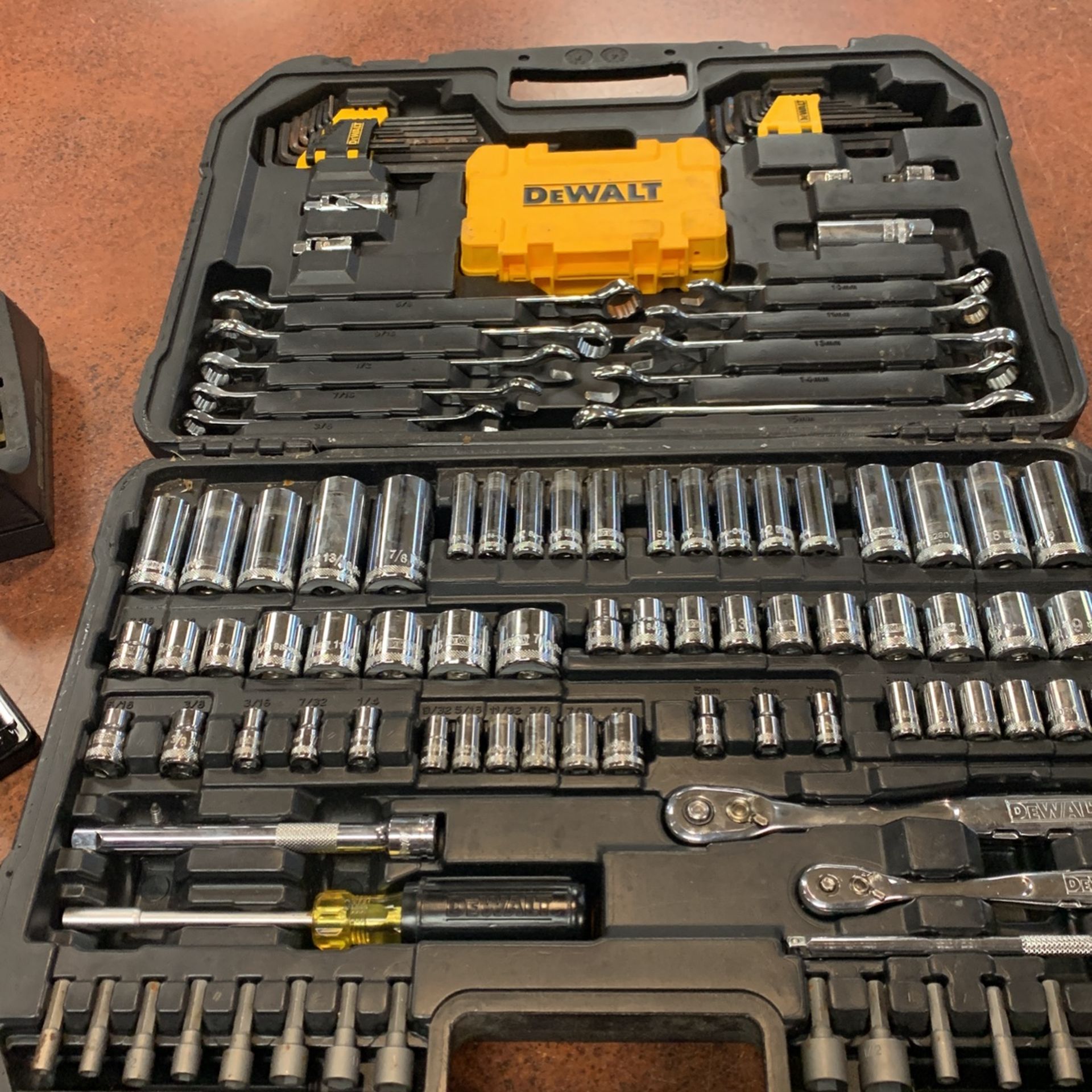 Dewalt 142 Piece Mechanic Set for Sale in San Antonio, TX - OfferUp