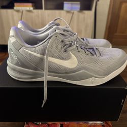 Kobe Wolf Grey