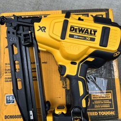 Dewalt 16ga Angled Nailer