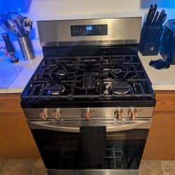 Frigidaire Gas Stove 