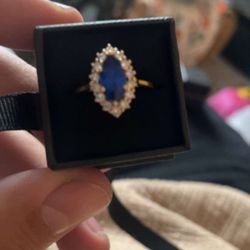 Women’s Engagement Or Wedding Ring 