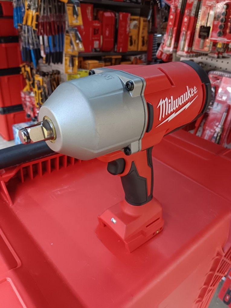 Milwaukee M18 Brushless 1/2" Friction Ring Brushless High Torque Impact Wrench. Tool-Only