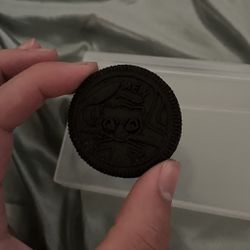 Pokemon X Oreo Collab (Mew Artwork)