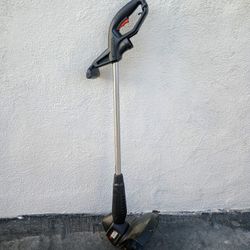 Black+Decker Electric Trimmer/ Edger (Weed Wacker)