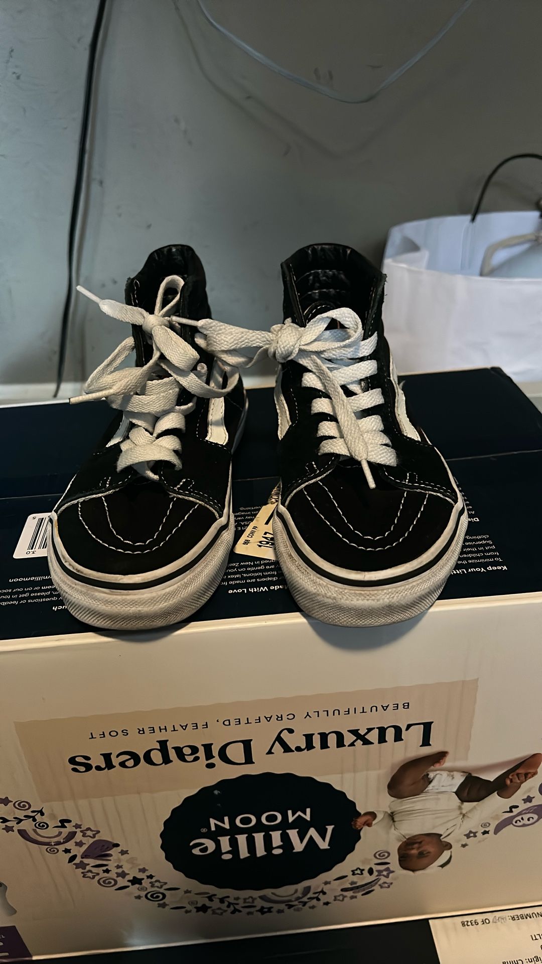 Kids Vans High-Top Shoes – Black & White, Size 2.5