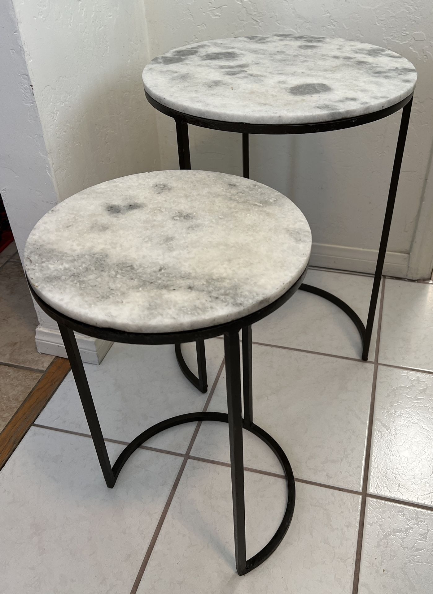 West Elm Marble Round Nesting Side Tables Set 16" & 12" for Sale in San Diego, CA OfferUp