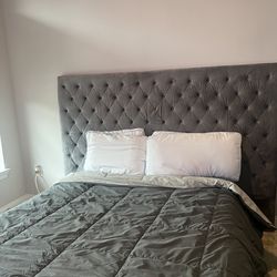 Queen Size Bed With Storage 