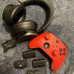 Xbox Wireless Headset  With 4 Battery Packs And A Red/white Xbox Controller 