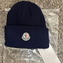 navy blue moncler beanie 
