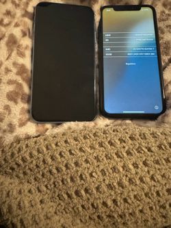 2 iPhone xrs