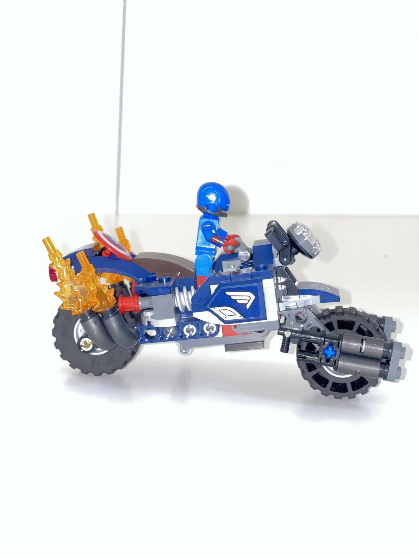 LEGO Captain America Motor Bike