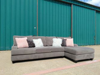 Smoky Ridge Chaise Sectional – $325