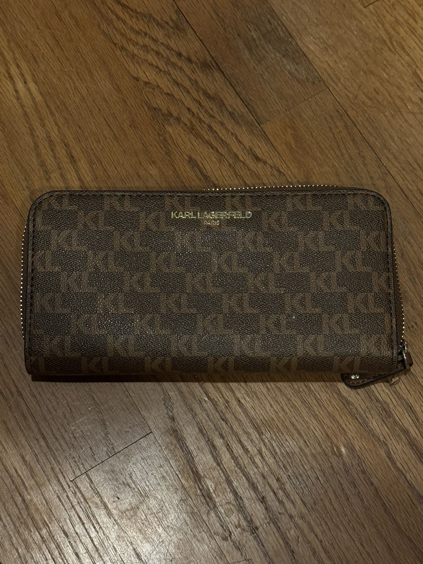 Karl Lagerfeld Paris Wallet