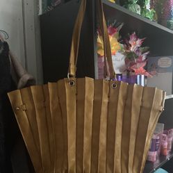 Vintage Pleated Leather Hobo Bag.