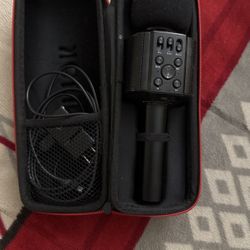 Microphone 