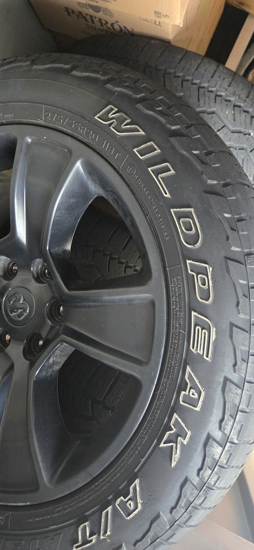 275/55 r20 falken wildpeak