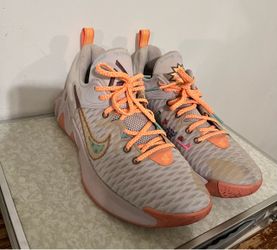 Nike Giannis Antetokounmpo Basketball Sneakers