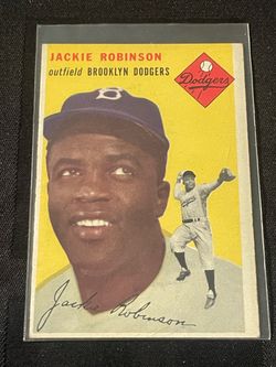 1954 Topps #10 Jackie Robinson Brooklyn Dodgers.