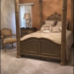 King size Bedroom Set. 