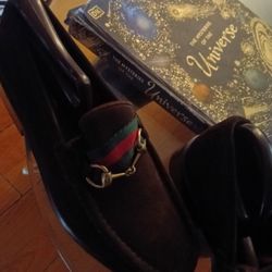 Gucci Men's Classic Horsebit Loafers 