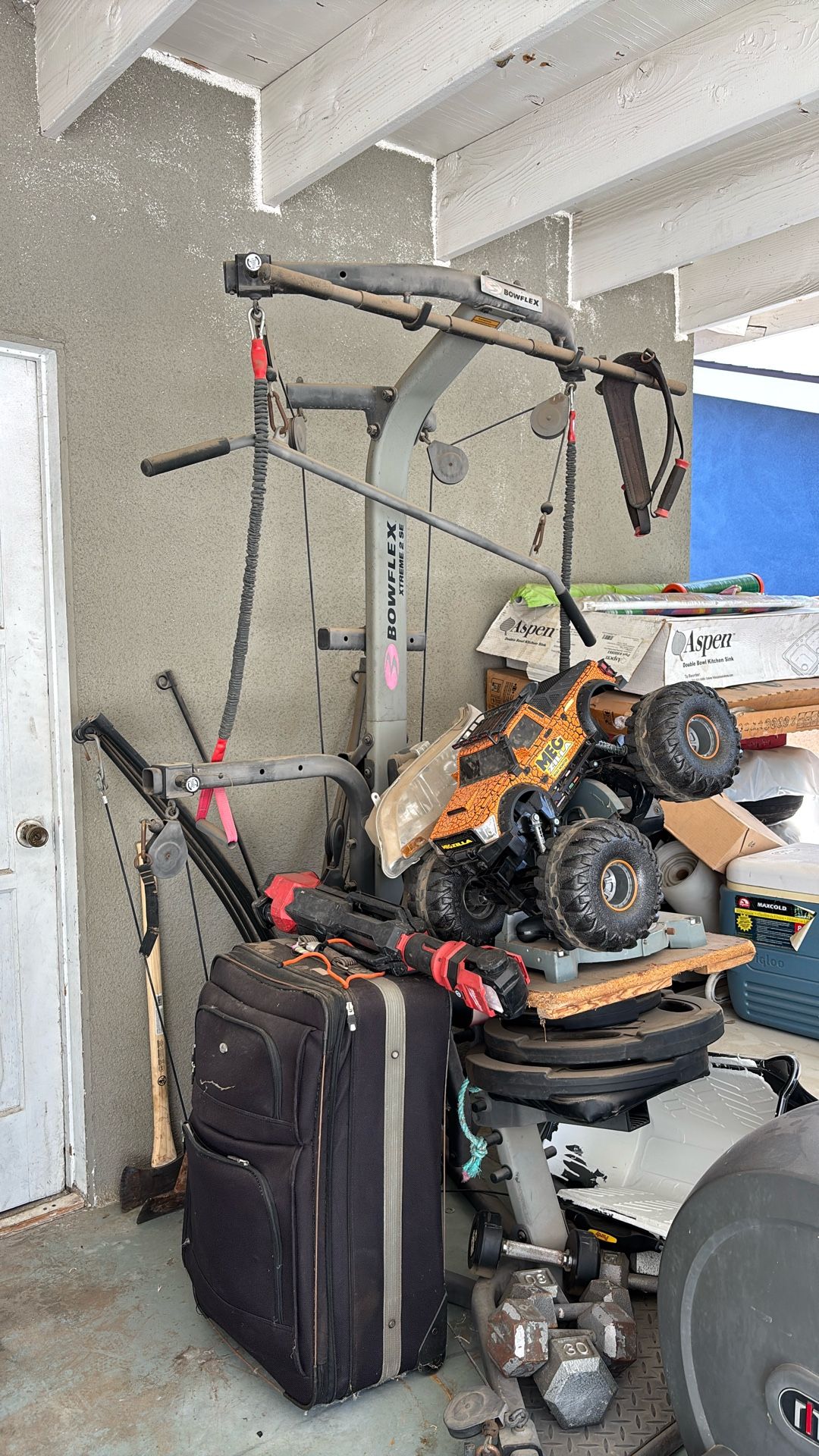 Free Exercise Machine
